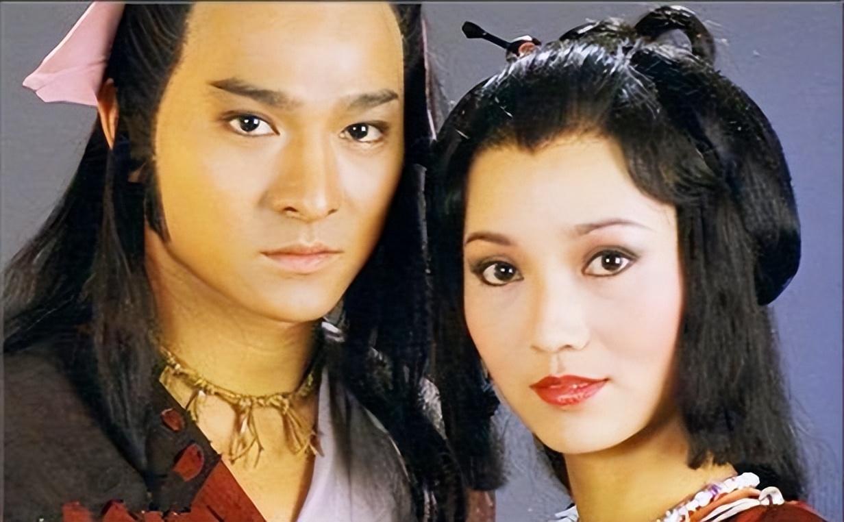 久久魔域与自动答题羽毛笔，科技与魔法的完美融合